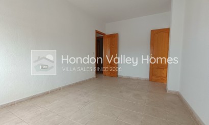 Resale - Town house - La Murada