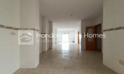 Resale - Town house - La Murada