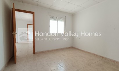 Resale - Town house - La Murada