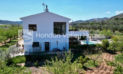 Resale - Villa - Hondon De Las Nieves