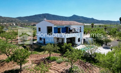 Resale - Villa - Hondon De Las Nieves