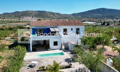 Resale - Villa - Hondon De Las Nieves