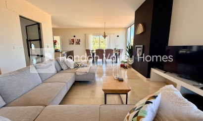 Resale - Villa - Hondon De Las Nieves