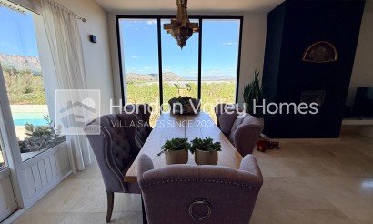 Resale - Villa - Hondon De Las Nieves