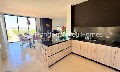 Resale - Villa - Hondon De Las Nieves