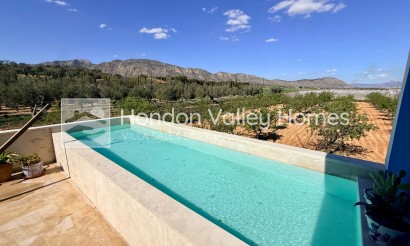 Resale - Villa - Hondon De Las Nieves