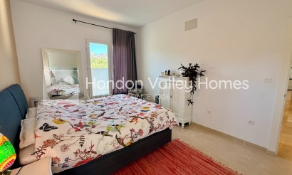 Resale - Villa - Hondon De Las Nieves