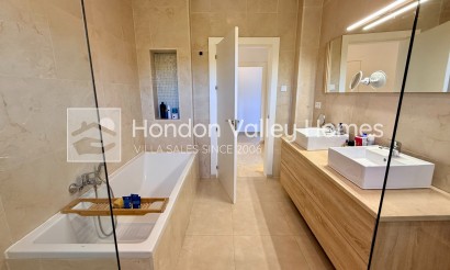 Resale - Villa - Hondon De Las Nieves