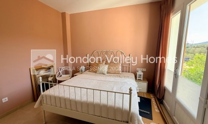Resale - Villa - Hondon De Las Nieves