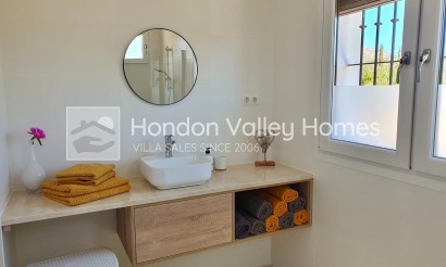 Resale - Villa - Hondon De Las Nieves