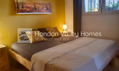 Resale - Villa - Hondon De Las Nieves