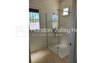 Resale - Villa - Hondon De Las Nieves