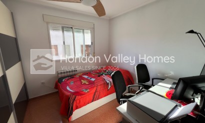 Resale - Townhouses - Hondón de las Nieves