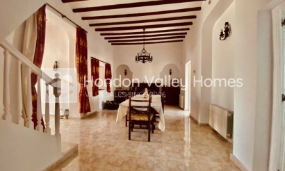 Rynek wtórny - Manor house - El Canton