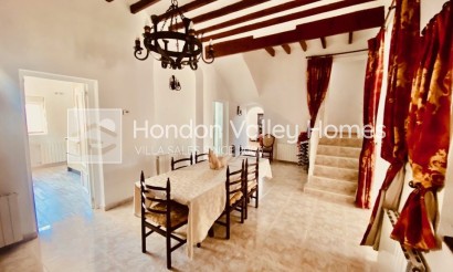 Rynek wtórny - Manor house - El Canton