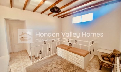 Rynek wtórny - Manor house - El Canton