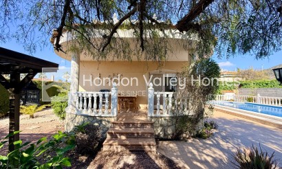 Herverkoop - Villa - Hondón de las Nieves