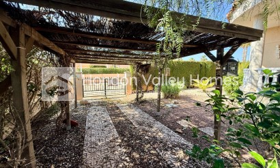 Herverkoop - Villa - Hondón de las Nieves