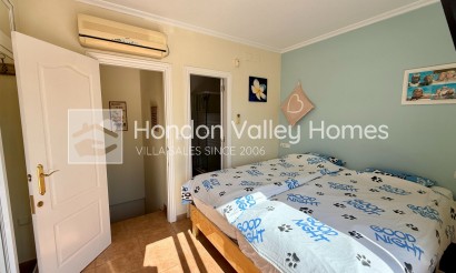 Herverkoop - Villa - Hondón de las Nieves