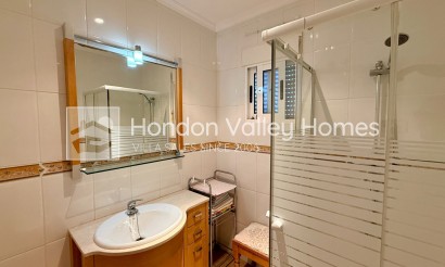 Herverkoop - Villa - Hondón de las Nieves