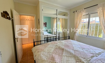 Herverkoop - Villa - Hondón de las Nieves