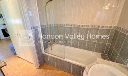 Herverkoop - Villa - Hondón de las Nieves