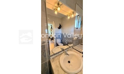 Herverkoop - Villa - Hondón de las Nieves