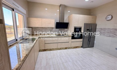 Wiederverkauf - 5. Finca / Country Property - Pinoso