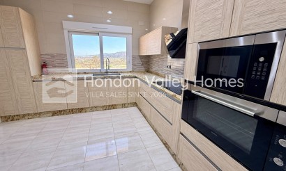 Wiederverkauf - 5. Finca / Country Property - Pinoso