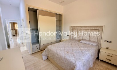 Wiederverkauf - 5. Finca / Country Property - Pinoso