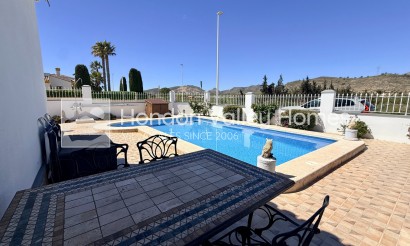 Resale - 4. House - Detached Villa - Hondón de las Nieves