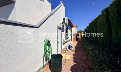 Resale - 4. House - Detached Villa - Hondón de las Nieves