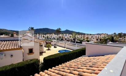 Resale - 4. House - Detached Villa - Hondón de las Nieves