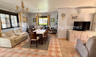 Resale - 4. House - Detached Villa - Hondón de las Nieves