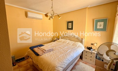 Resale - 4. House - Detached Villa - Hondón de las Nieves
