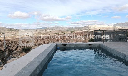 Obra Nueva / En Proyecto - Villa - Canada de la Lena