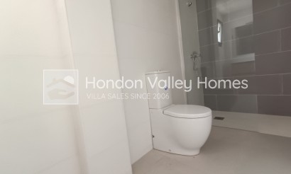 Obra Nueva / En Proyecto - Villa - Canada de la Lena