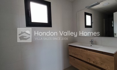 Obra Nueva / En Proyecto - Villa - Canada de la Lena