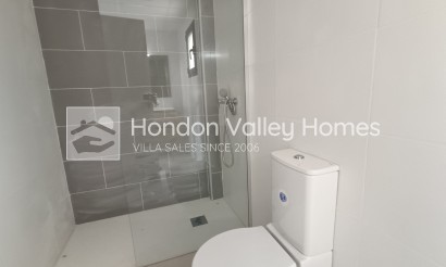 Obra Nueva / En Proyecto - Villa - Canada de la Lena