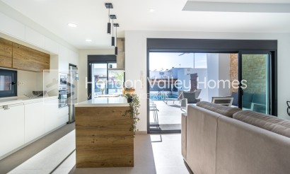 Reventa - Detached Villa - Dolores