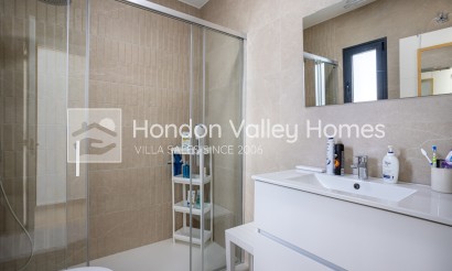 Reventa - Detached Villa - Dolores