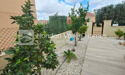 Resale - Villa - Detached - La Romana