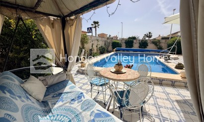 Revente - 4. House - Detached Villa - Hondón de las Nieves