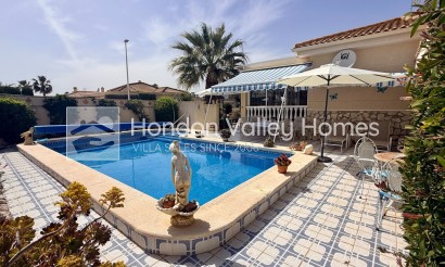 Revente - 4. House - Detached Villa - Hondón de las Nieves