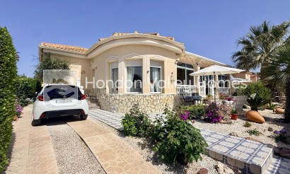 Revente - 4. House - Detached Villa - Hondón de las Nieves