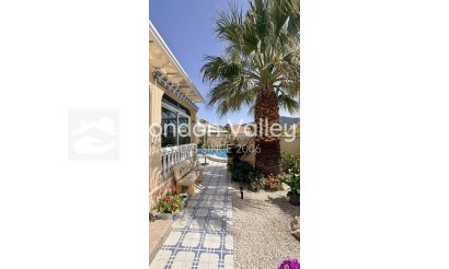 Revente - 4. House - Detached Villa - Hondón de las Nieves