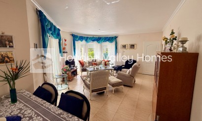 Revente - 4. House - Detached Villa - Hondón de las Nieves