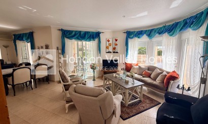 Revente - 4. House - Detached Villa - Hondón de las Nieves