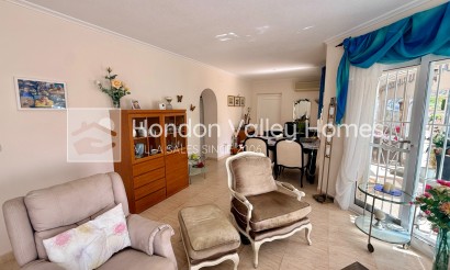 Revente - 4. House - Detached Villa - Hondón de las Nieves