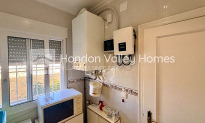 Revente - 4. House - Detached Villa - Hondón de las Nieves